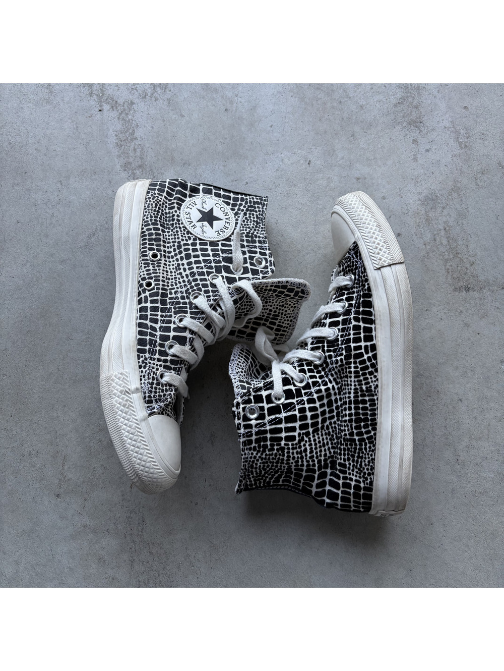 Converse Chuck Taylor All Star High Top Sneakers in Black/Be